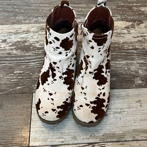 Mia Cow Print booties